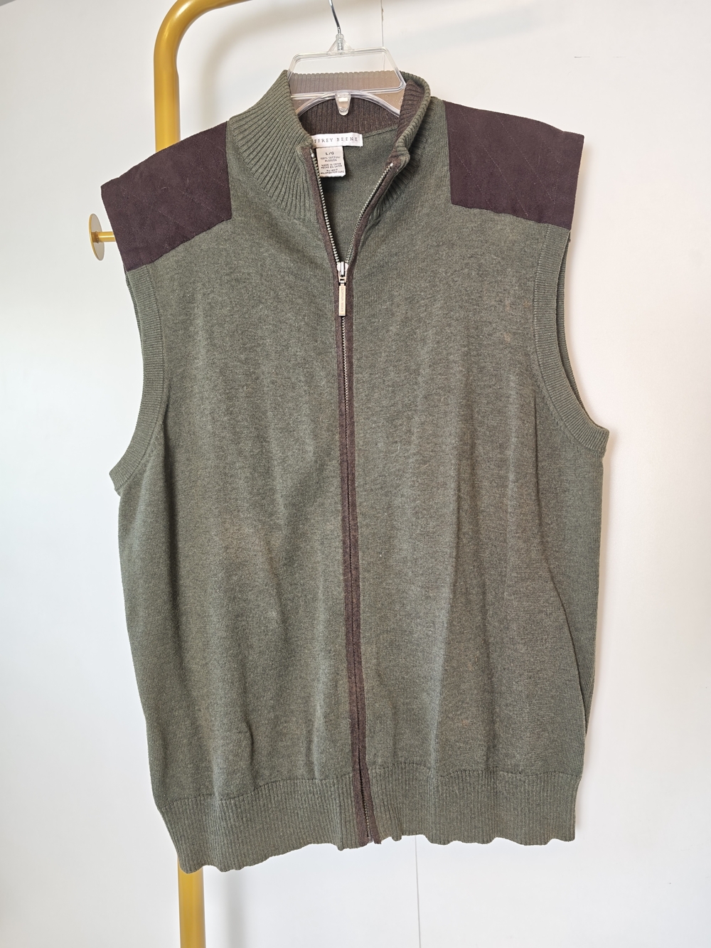 Geoffrey Beene Olive Green Zip-Up Men's Sweater Vest with Brown Shoulder Panels